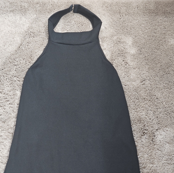 New Black Ribbed One Piece Backless Halter Bodycon Capri Jumpsuit, Size M - Picture 5 of 13